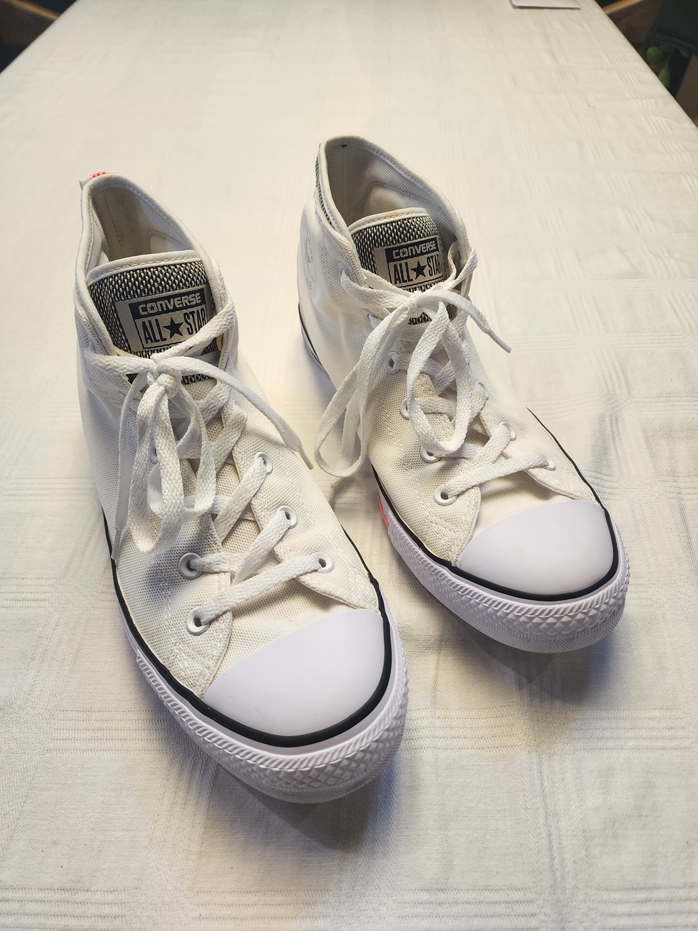 Converse Chuck Taylor All Star Syde Street Mid – White/Black/Hyper Orange